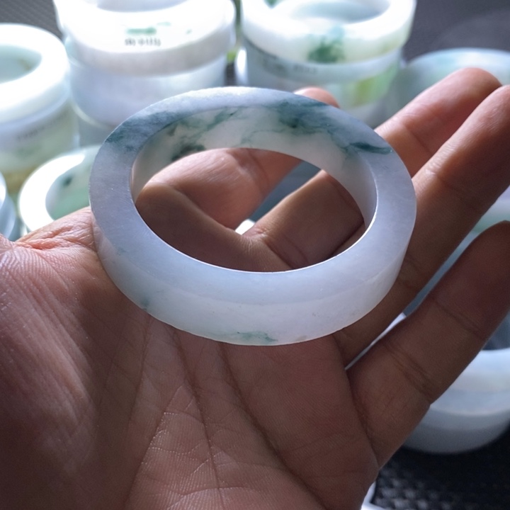 金***運定制翡翠未镶嵌缅甸翡翠手镯
