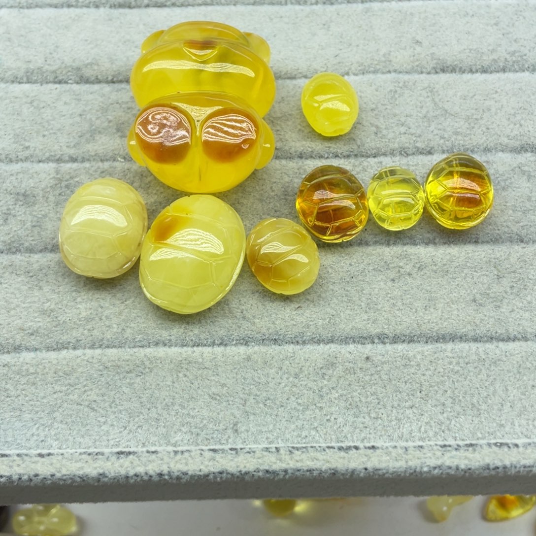 沐***汐琥珀未镶嵌裸石天然琥珀蜜蜡