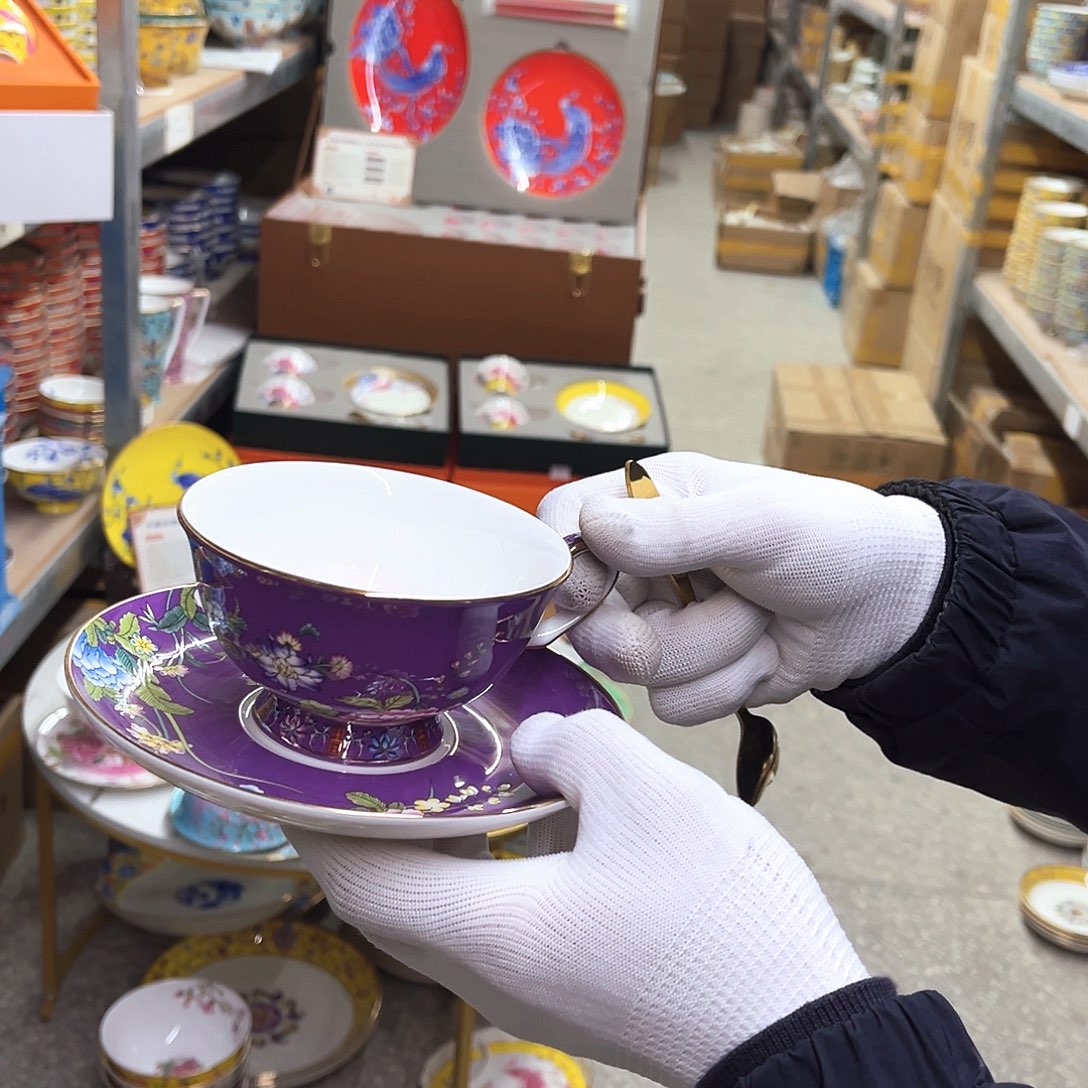 瓷。。。。。。。。。。。。。。。。