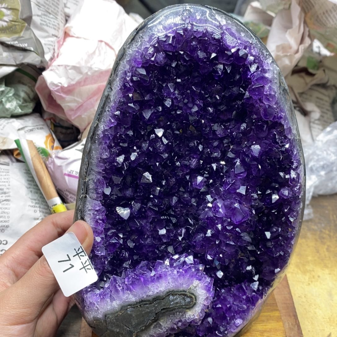 紫晶乌拉圭未镶嵌