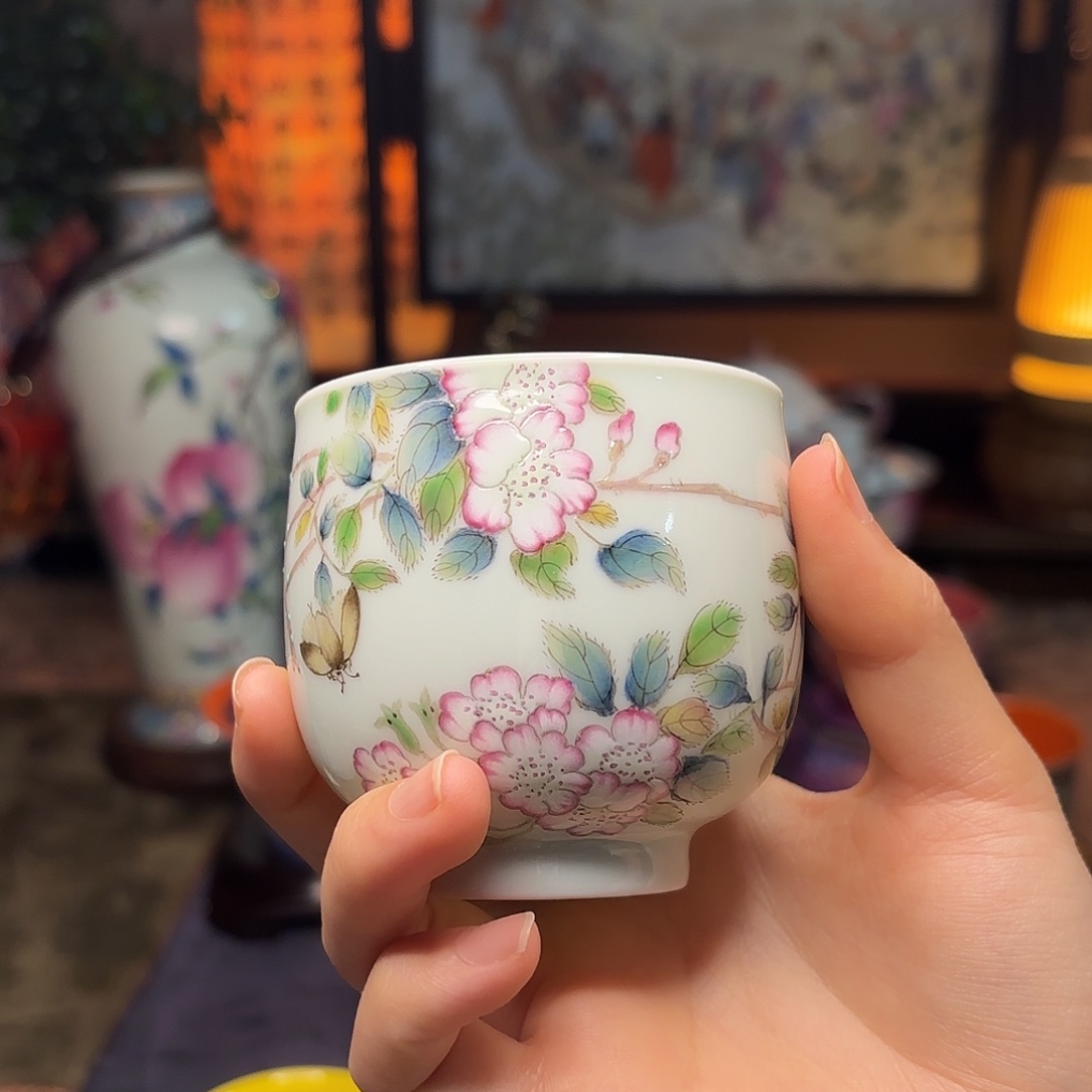 陶精工粉彩设计主人杯