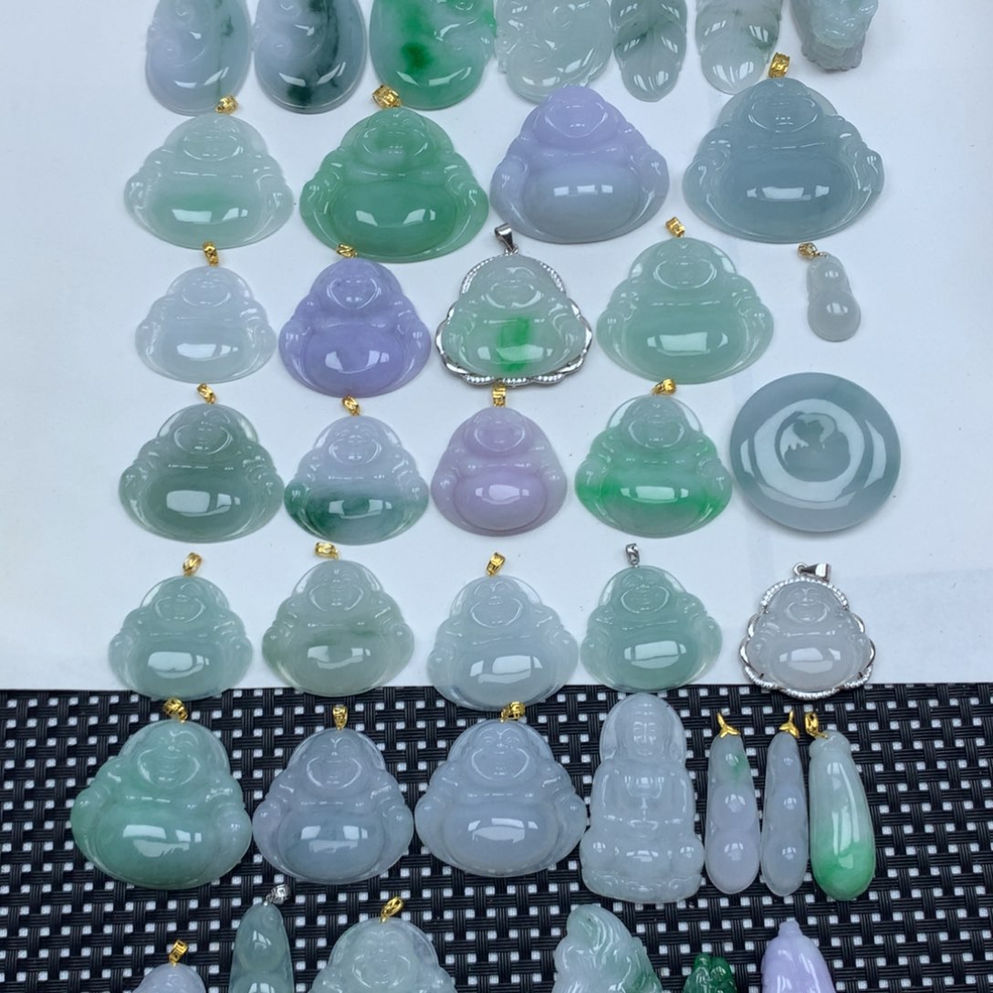 颈饰未镶嵌翡翠天然