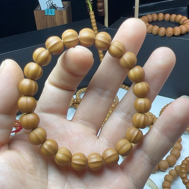 猴头核桃手串鲨鱼