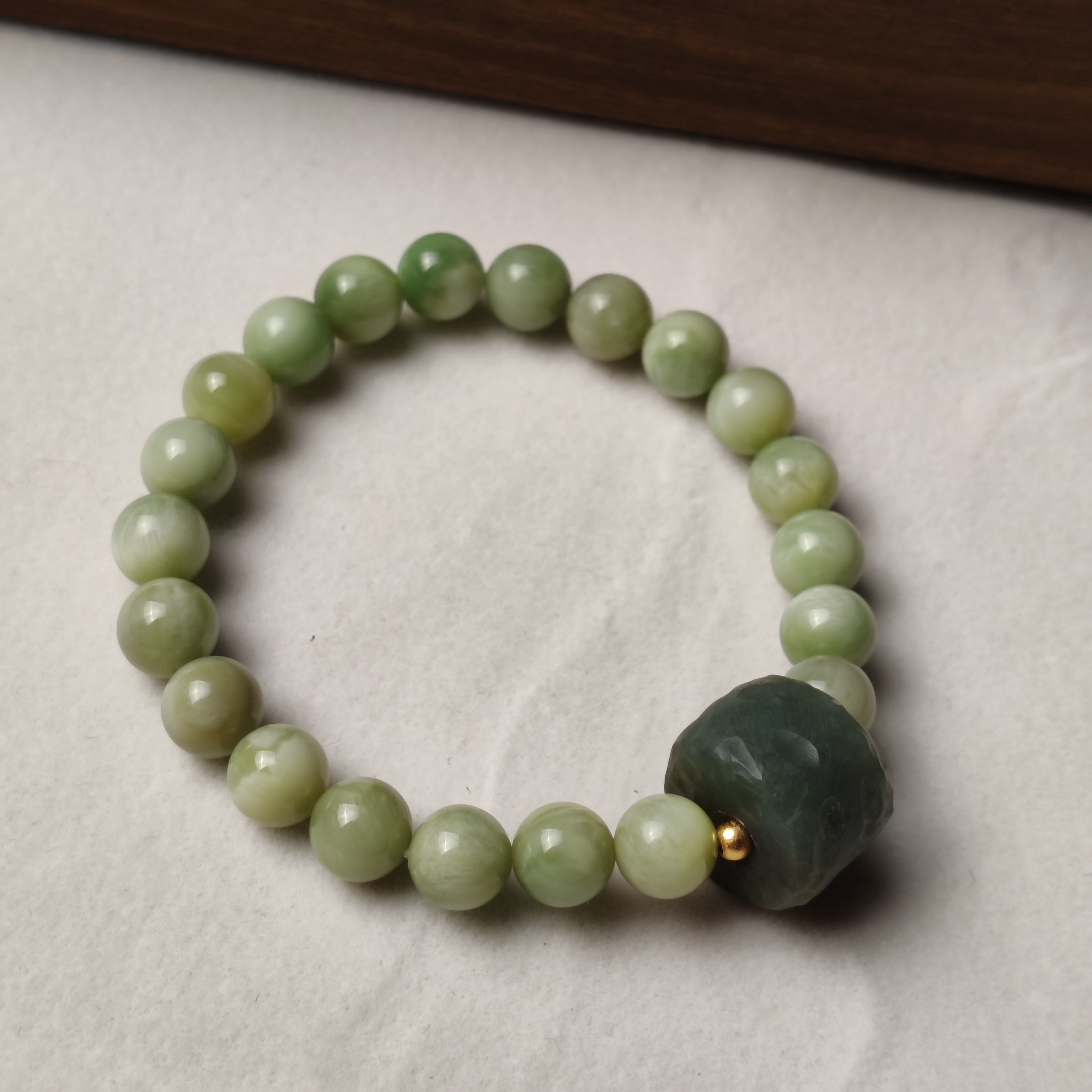 和田玉手串黑羊洞碧玉路路通手串