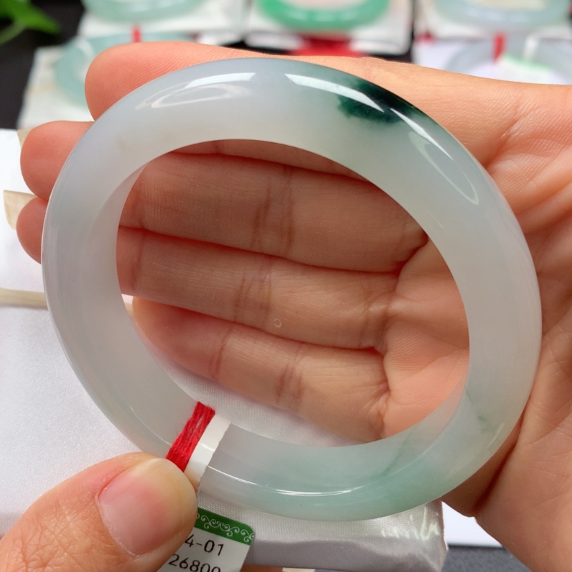 【闪购商品】翡翠手镯未镶嵌六*天然翡翠手镯