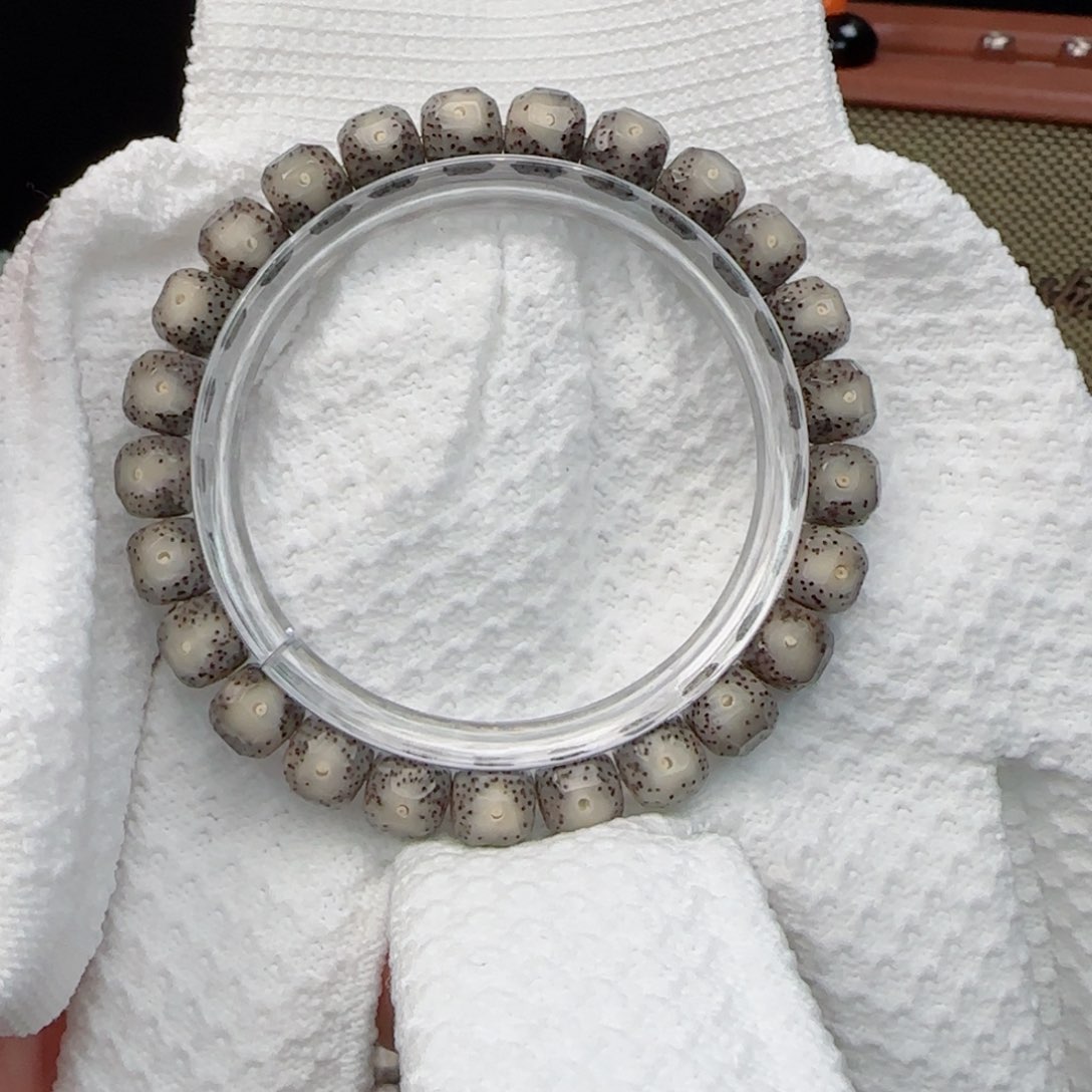 星月菩提手串冰糖无相9*8