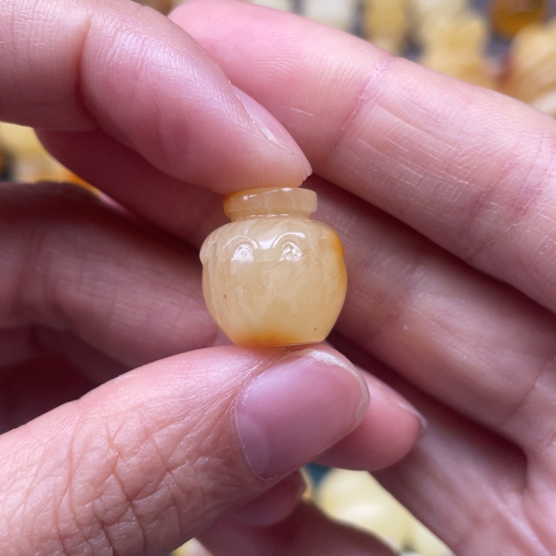 未镶嵌琥珀裸石蜜蜡