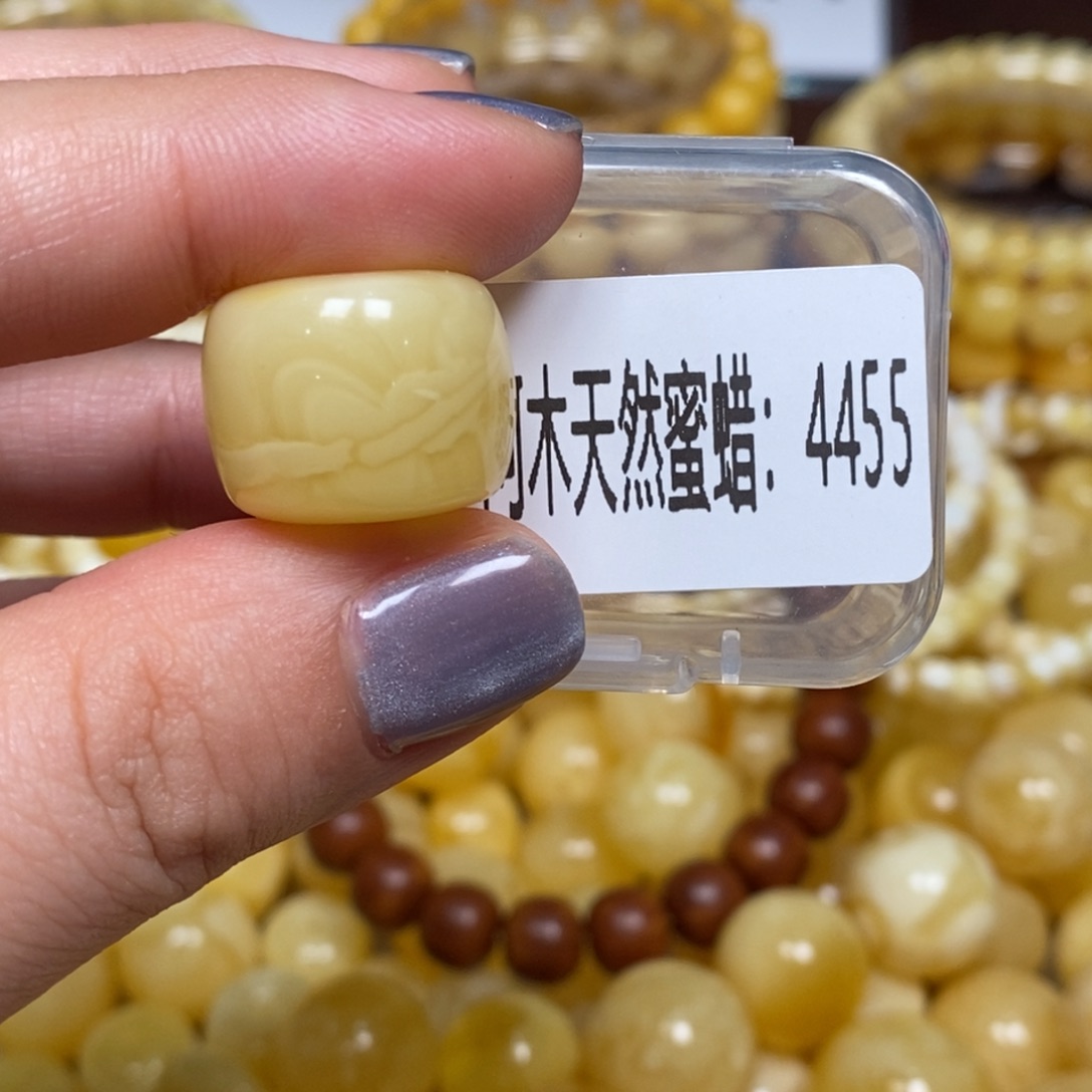 琥珀未镶嵌珠宝奇石4455
