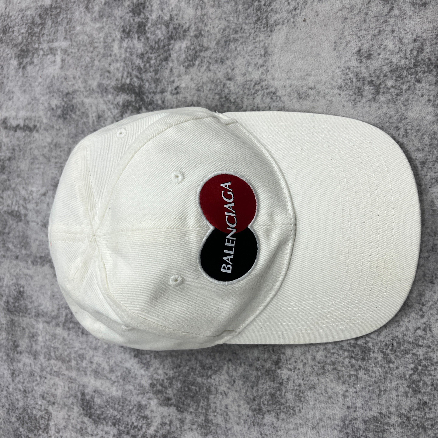 99新 Balenciaga/巴黎世家 白色棒球帽 L码