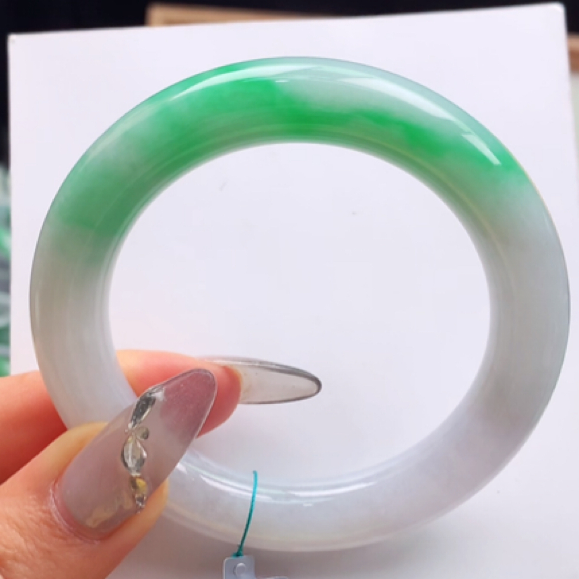 缅甸A货翡翠手镯