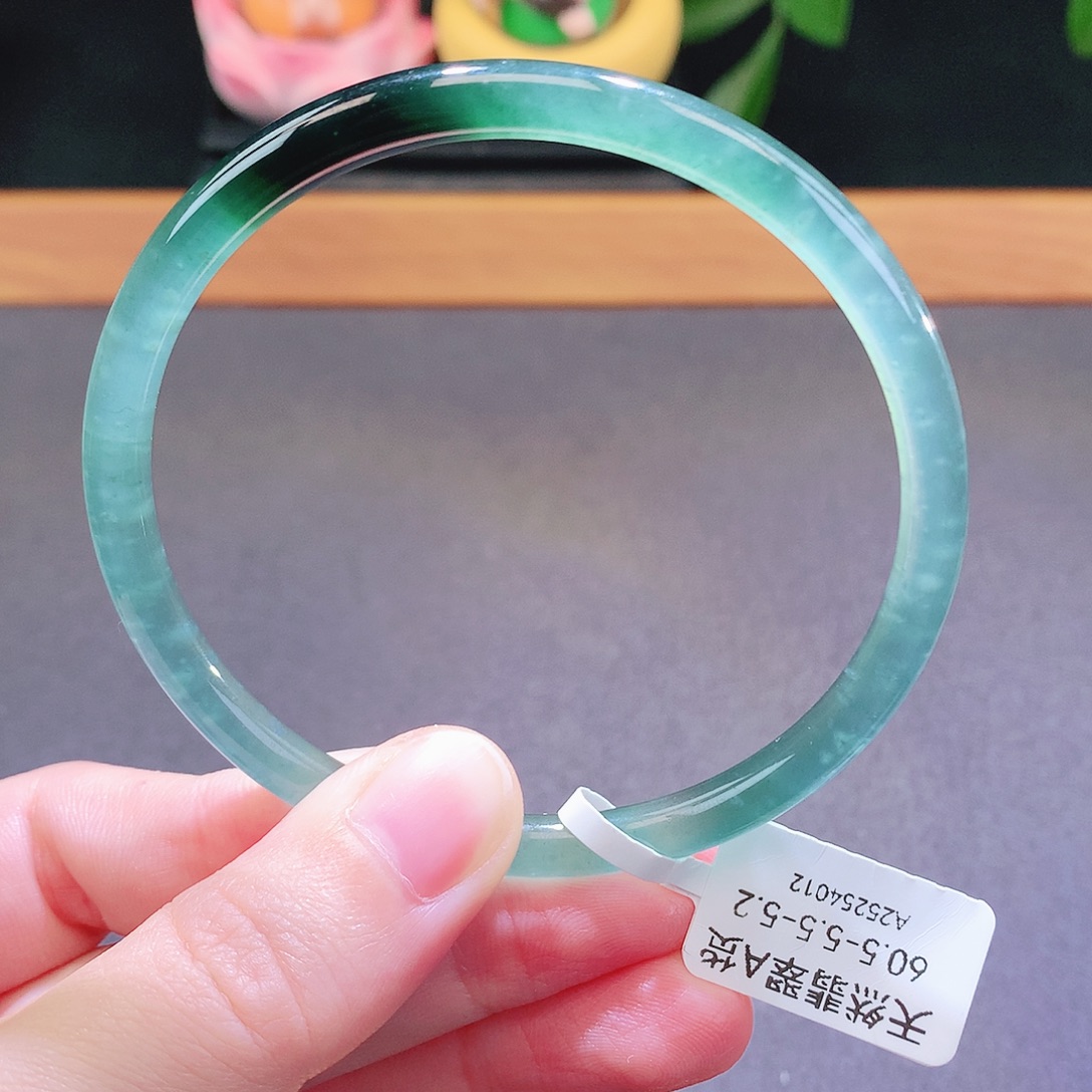 翡翠未镶嵌手镯天然翡翠