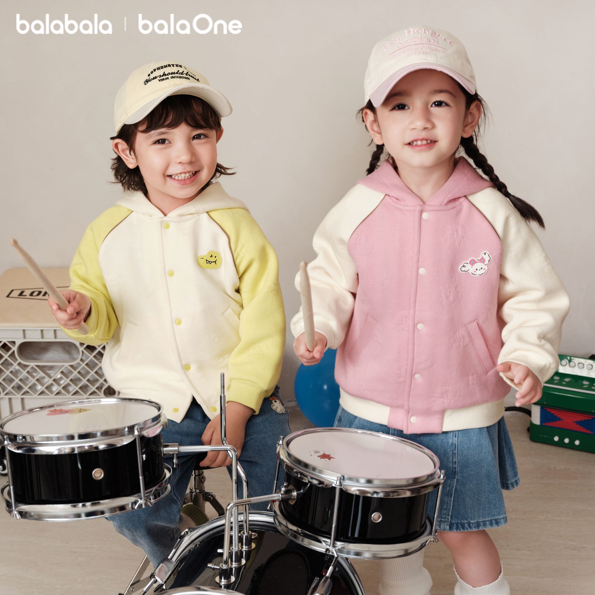 巴拉巴拉宝宝外套儿童上衣2025新款秋装复古美式提花小动物插肩袖