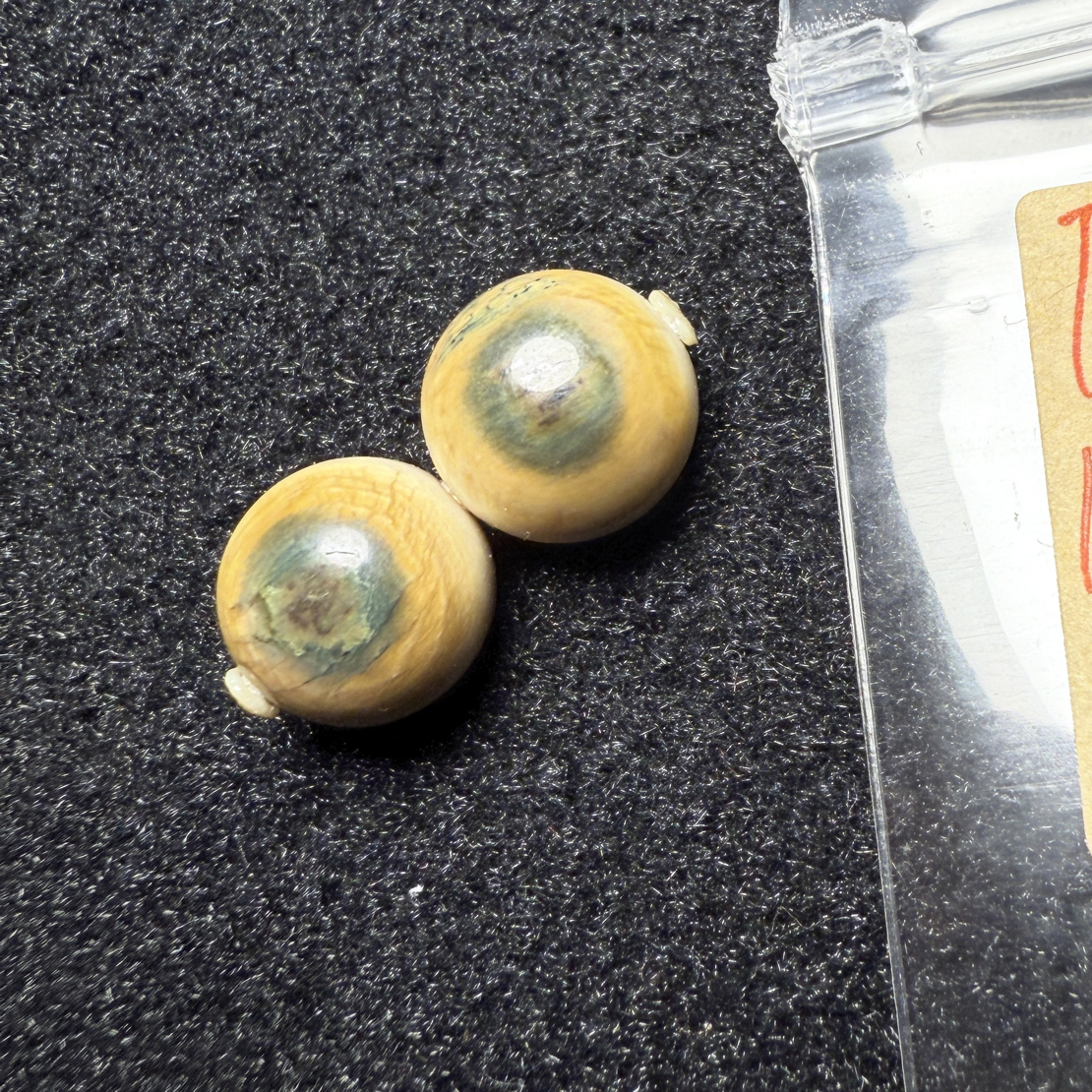 F1488猛犸象牙冰料蓝眼睛圆珠对珠10mm