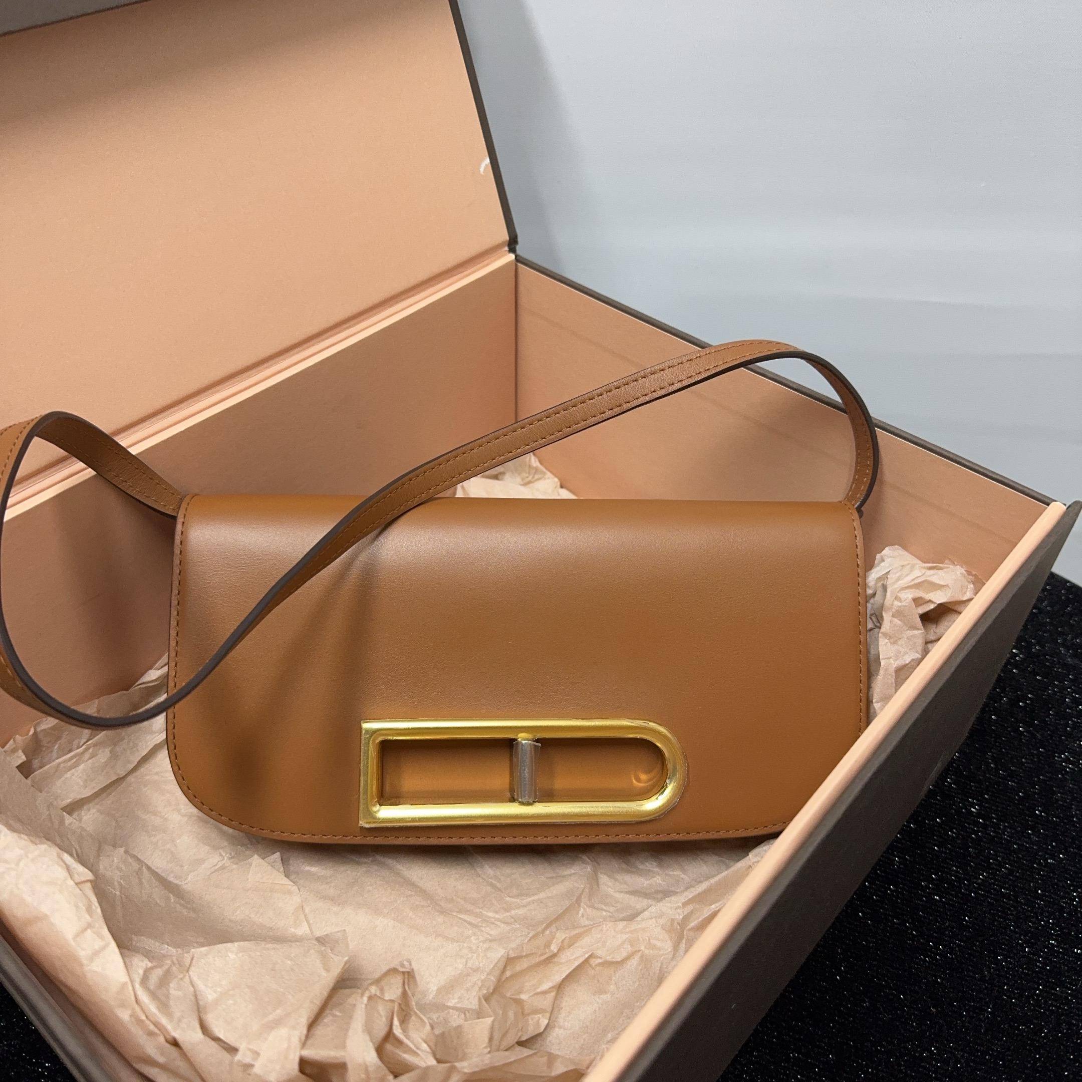 胖虎熙少/德尔沃/95新/公价0/箱包/两用包/31T2501130182