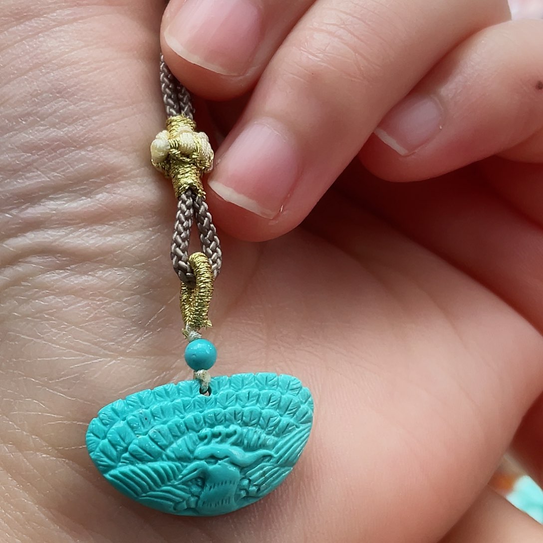 绿松石颈饰未镶嵌