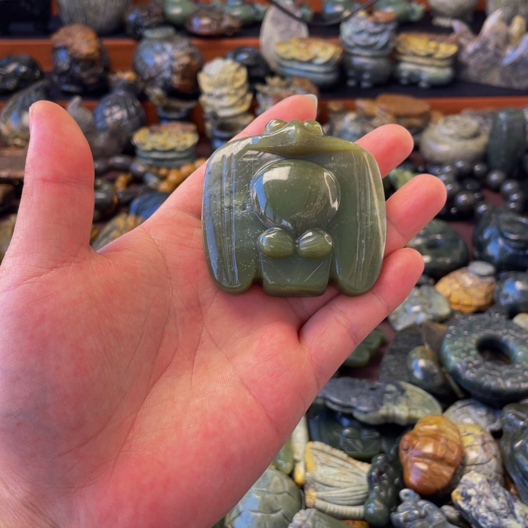 【闪购商品】未镶嵌岫岩河磨玉（透闪石质玉）挂件