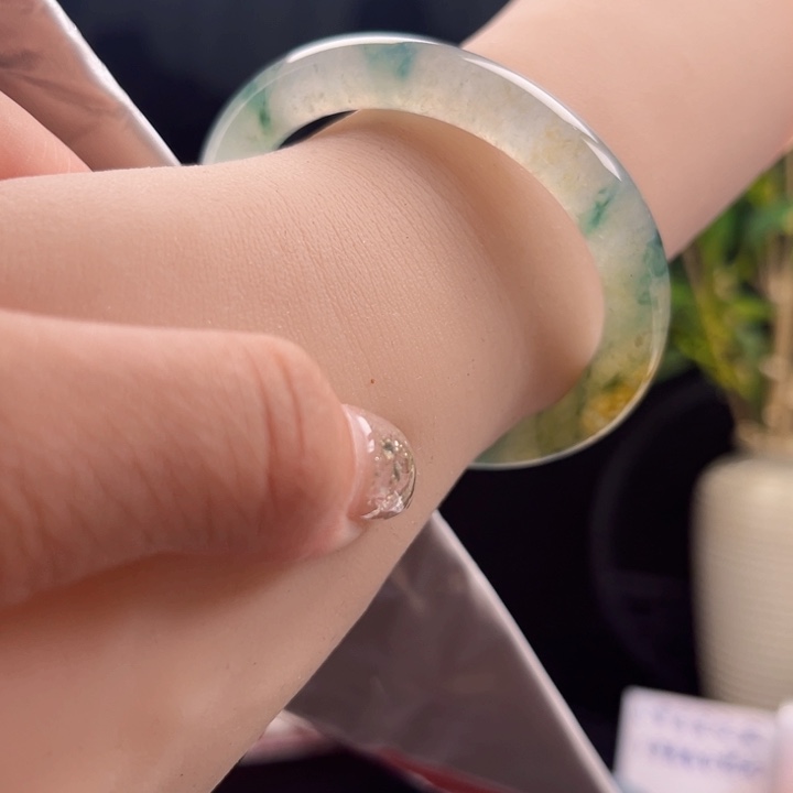 未镶嵌手镯翡翠圆条52