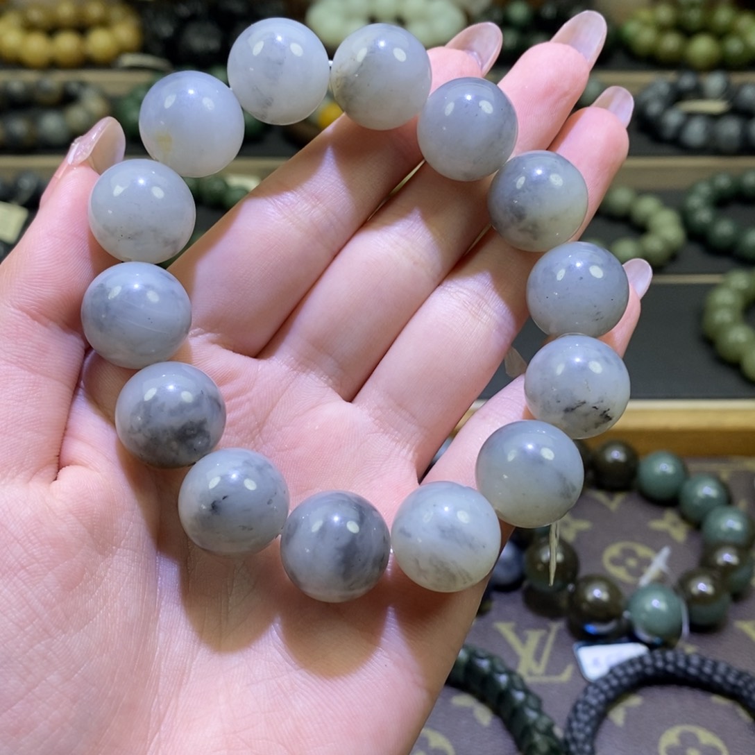 和田玉手串未镶嵌无***?