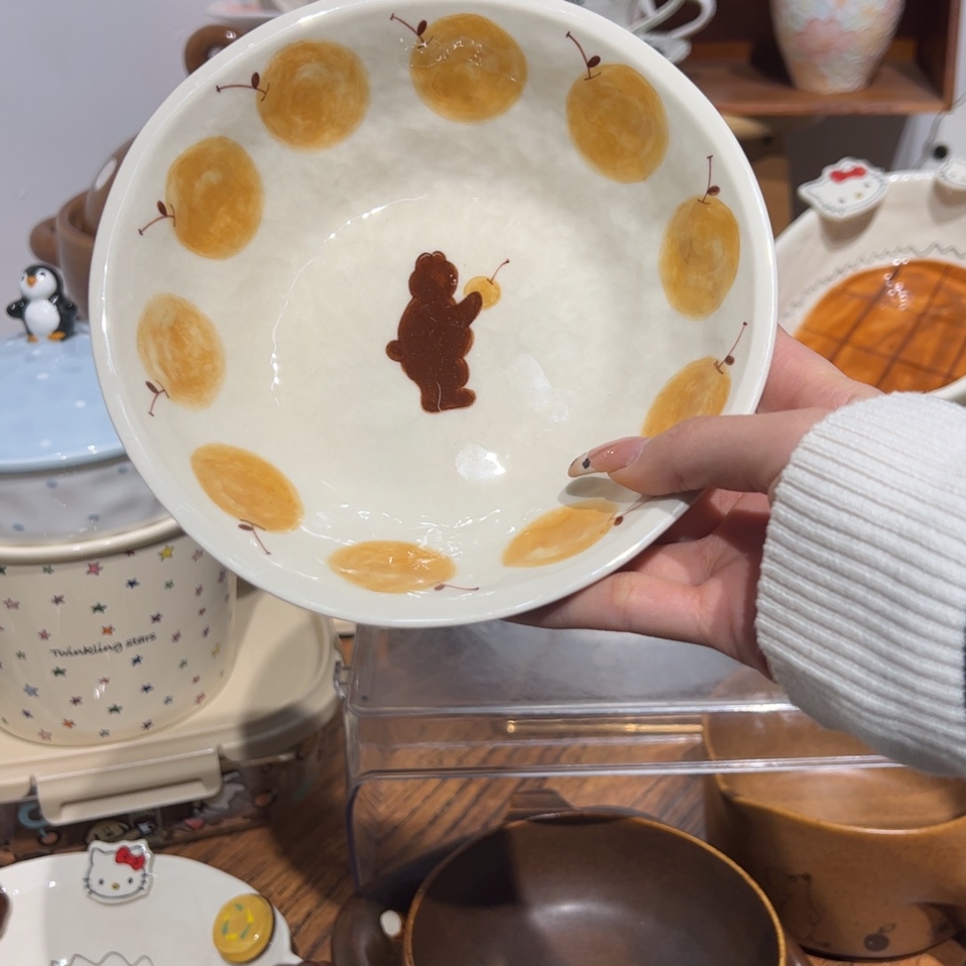 手绘苹果小熊ins风