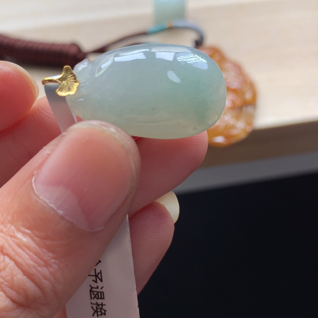 颈饰未镶嵌翡翠吊坠