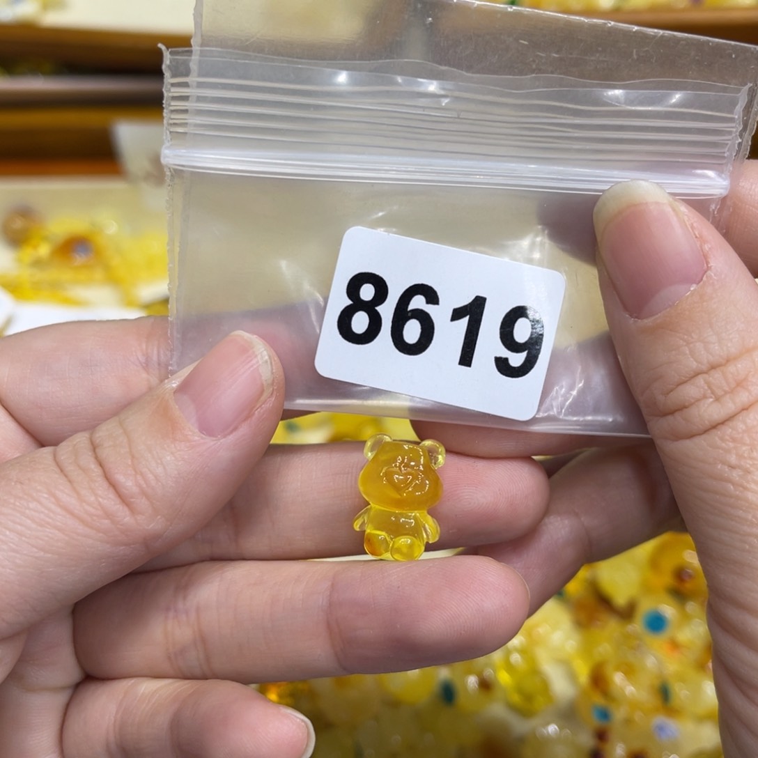 琥珀珠宝奇石未镶嵌