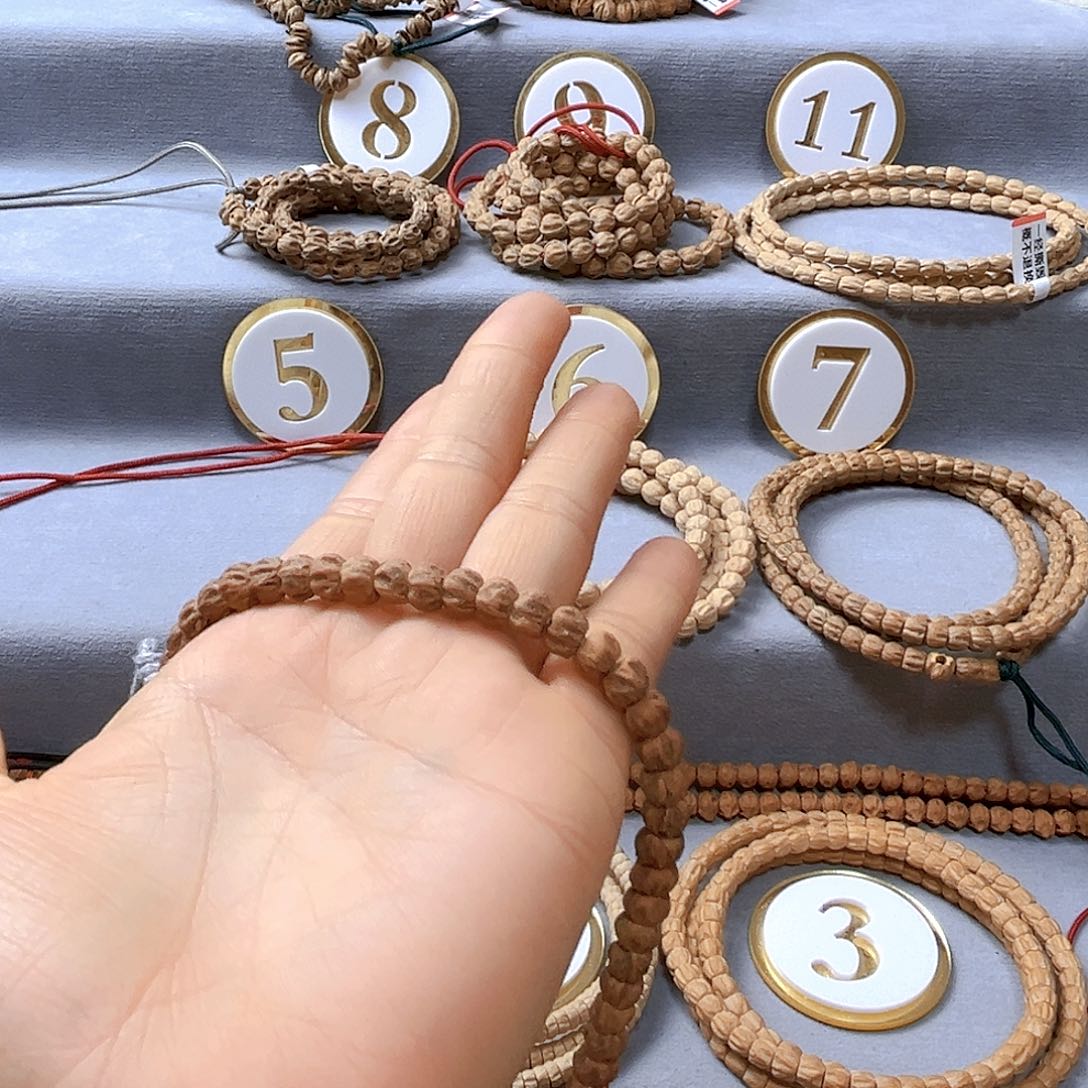 柏香籽/百香籽手串大****哥