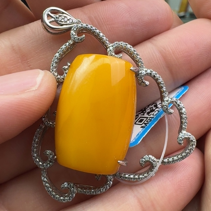 琥珀颈饰银S925镶嵌511秒拍号