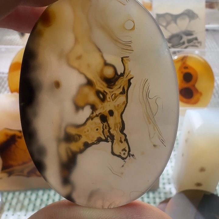 玛瑙/玉髓未镶嵌项链