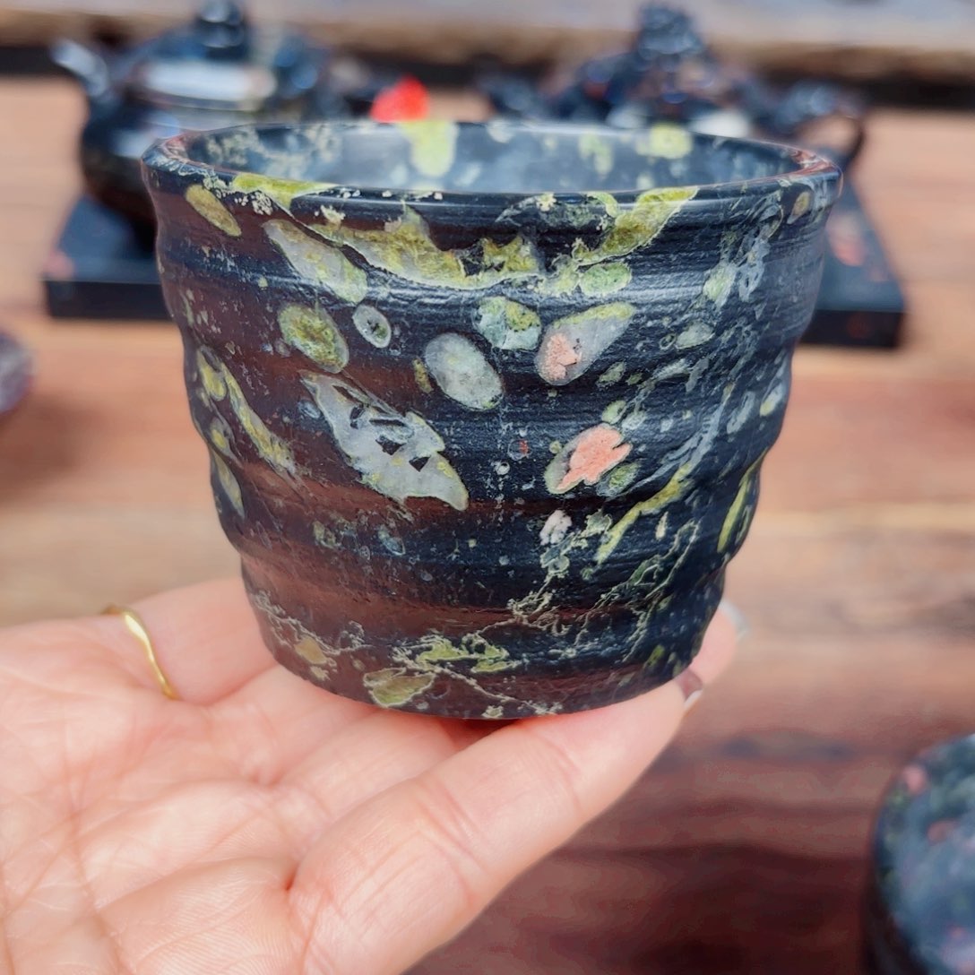 敏*康能美玉瓷安山玉