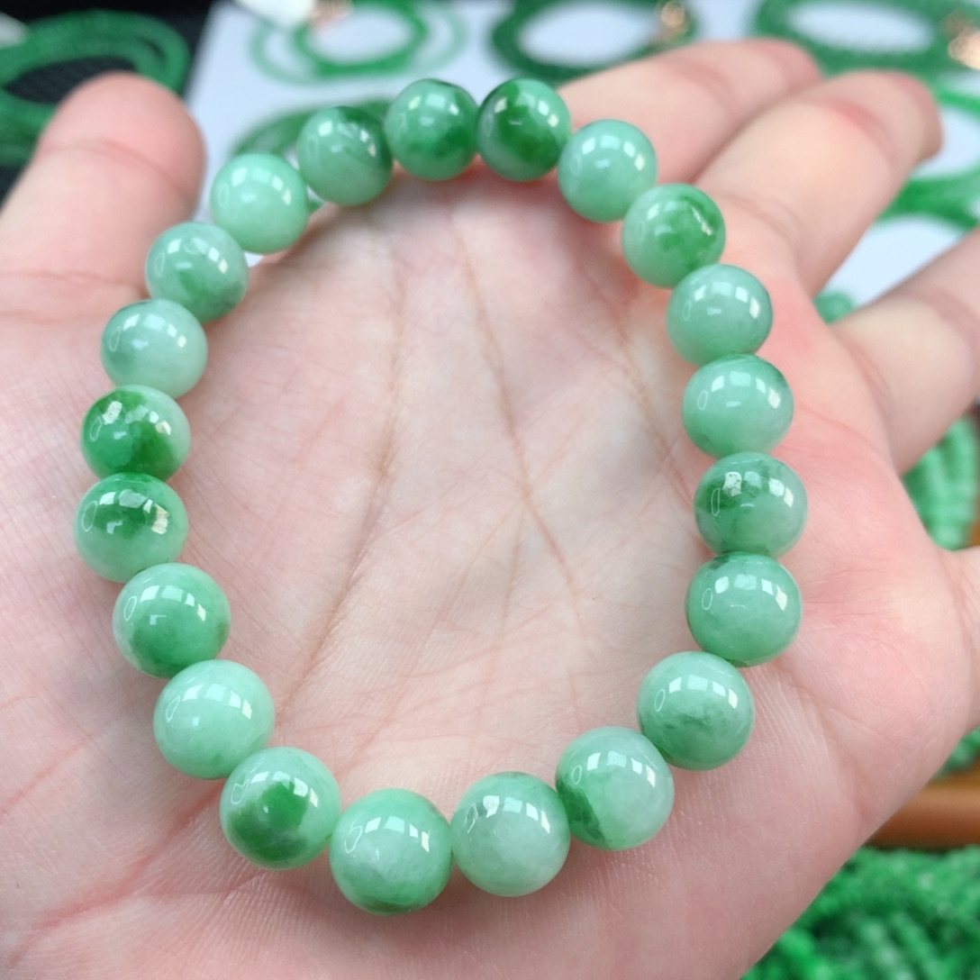 翡翠手链未镶嵌翡翠