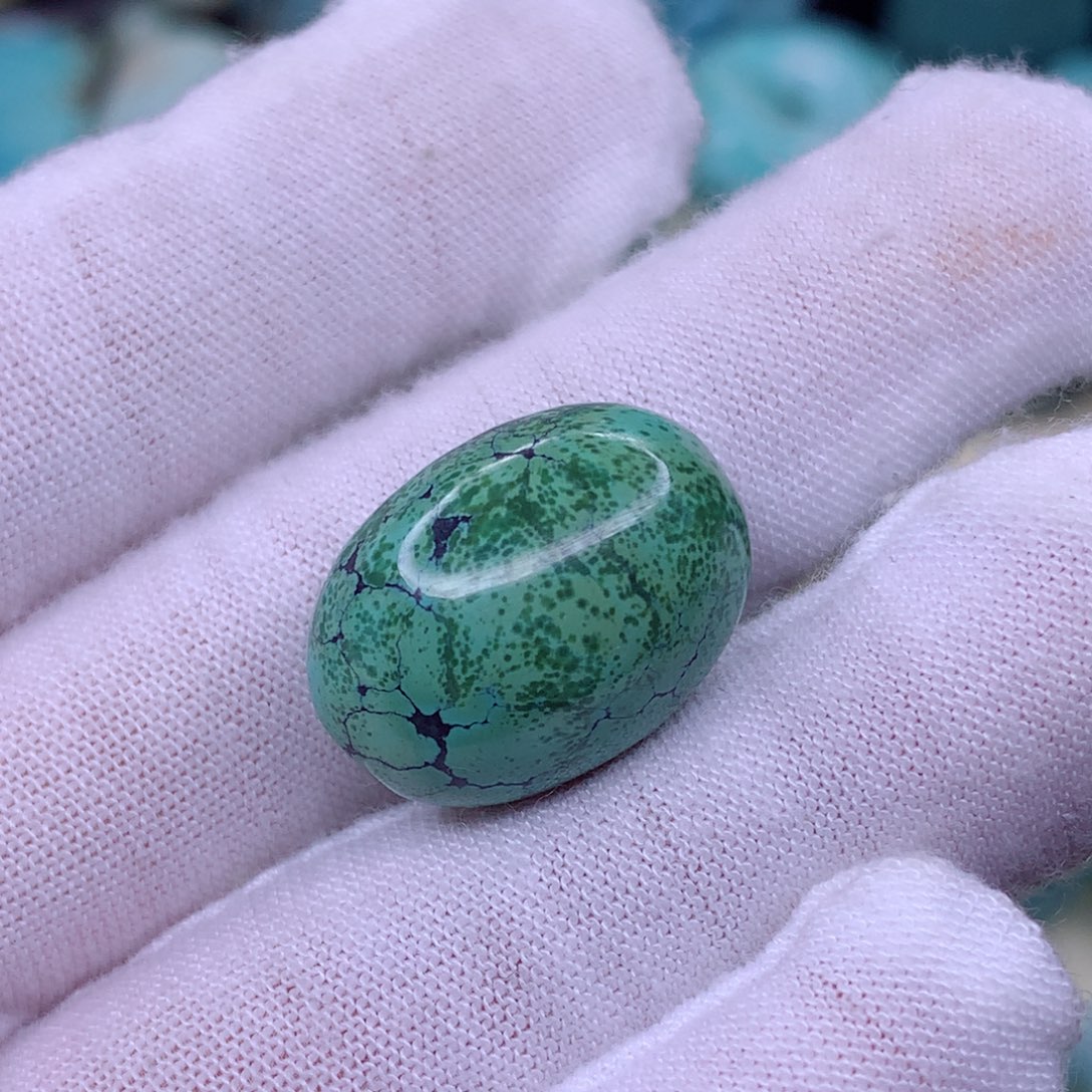 绿松石颈饰未镶嵌