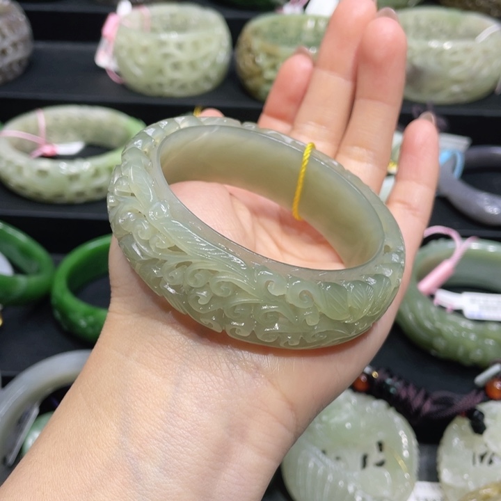 和田玉手镯57圈口 编号50未镶嵌