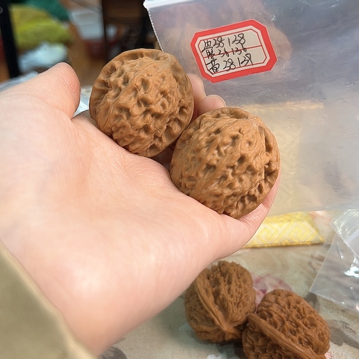 文玩核桃把件非嫁接北京有修