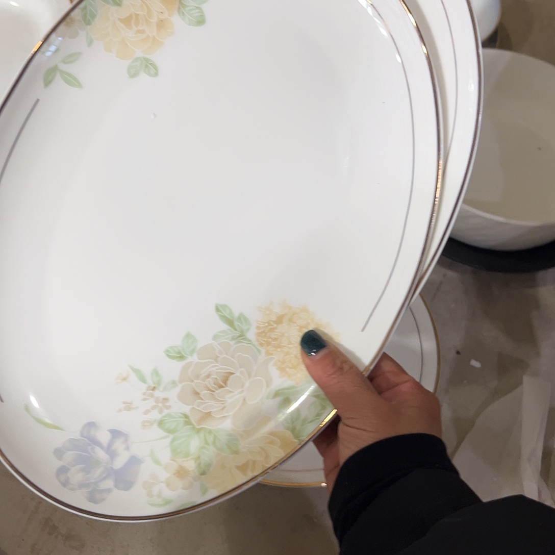 瓷片梦幻鱼盘两个微瑕