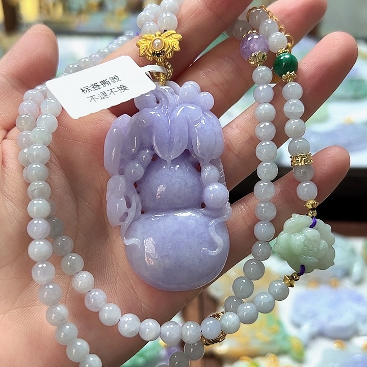 翡翠未镶嵌颈饰吊坠