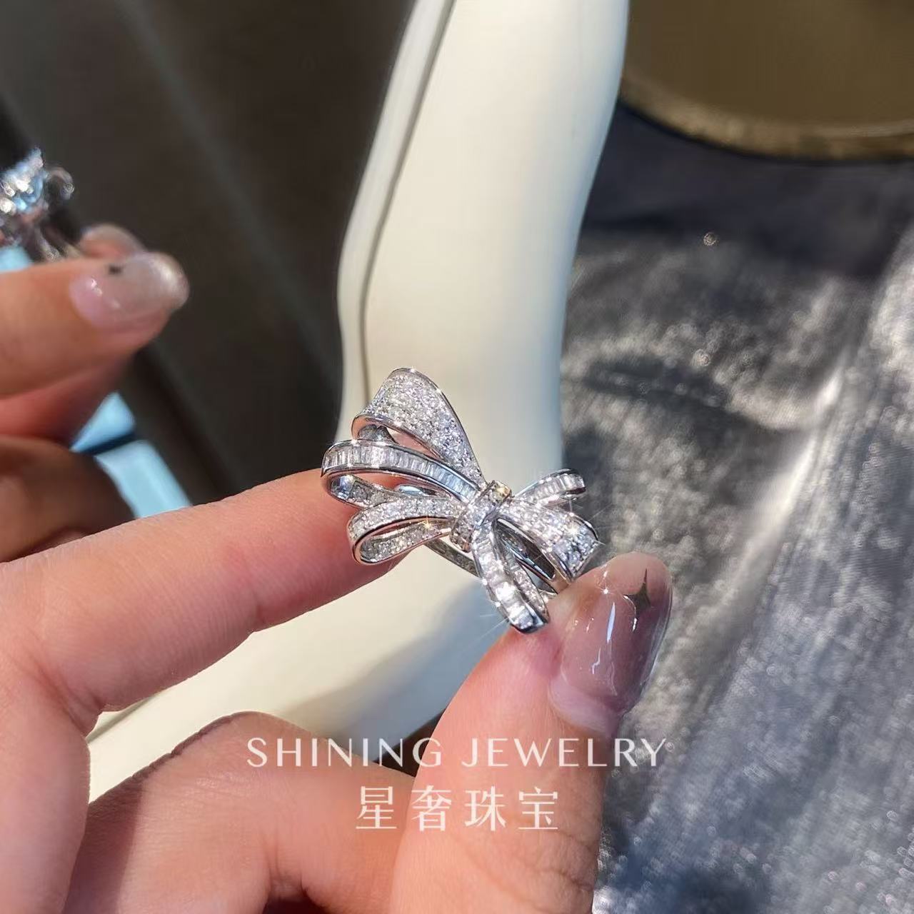 【星奢珠宝】18k金满钻蝴蝶结戒指天然真钻气质轻奢时尚小众精致