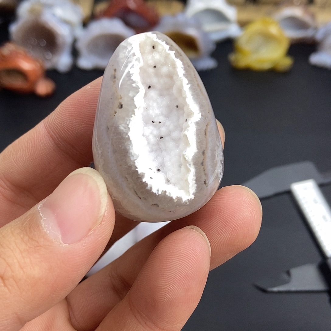 玛瑙/玉髓未镶嵌珠宝奇石