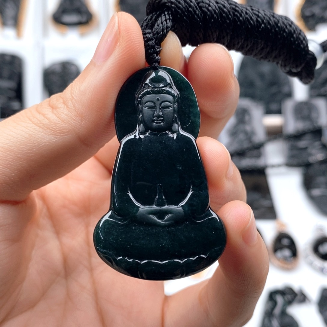 颈饰未镶嵌翡翠素衣观音