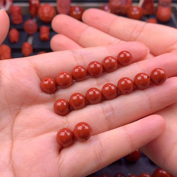 李***片南红玛瑙未镶嵌圆珠8.7MM左右