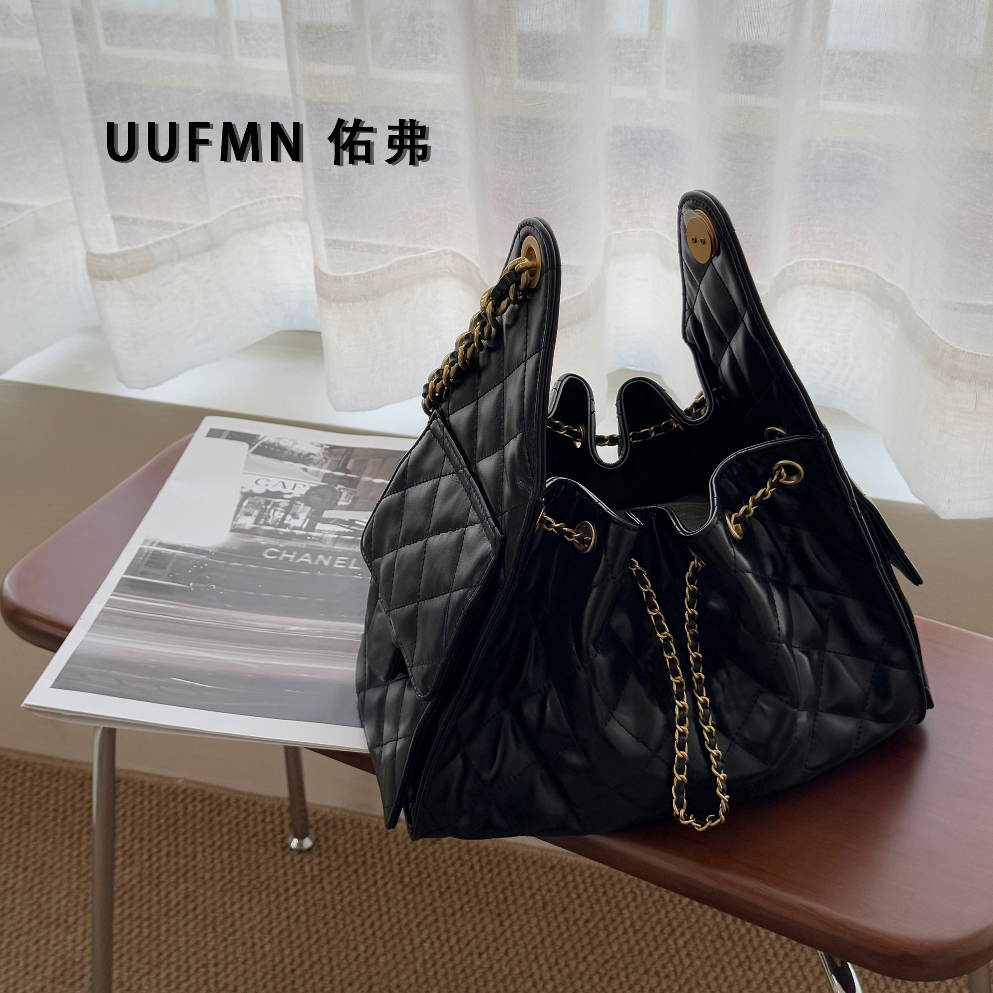 UUFMN｜新款 25bagHobo 对版油蜡牛皮菱格链条抽绳水桶腋下单肩包