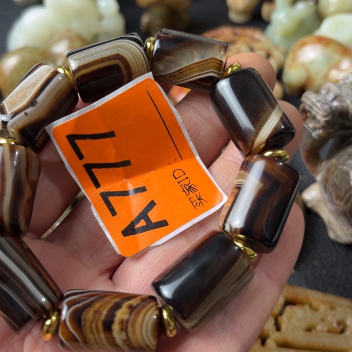 玛瑙/玉髓颈饰合金