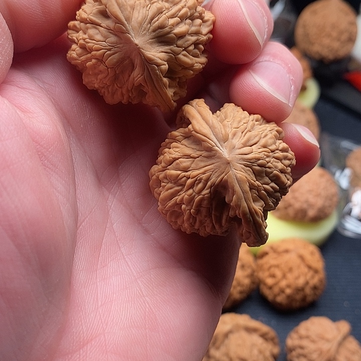 文玩核桃把件闪电24