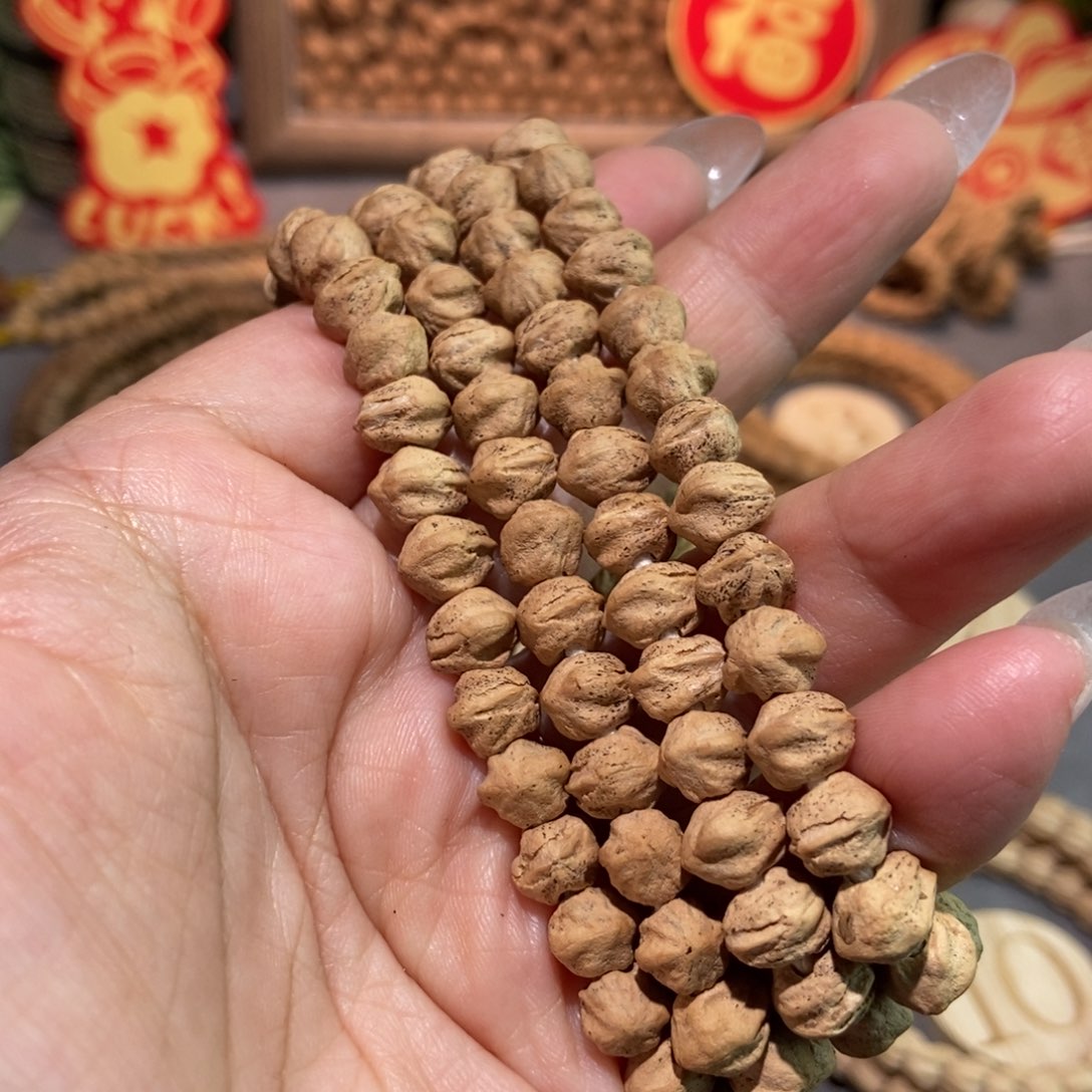 柏香籽/百香籽吊坠吃***帝