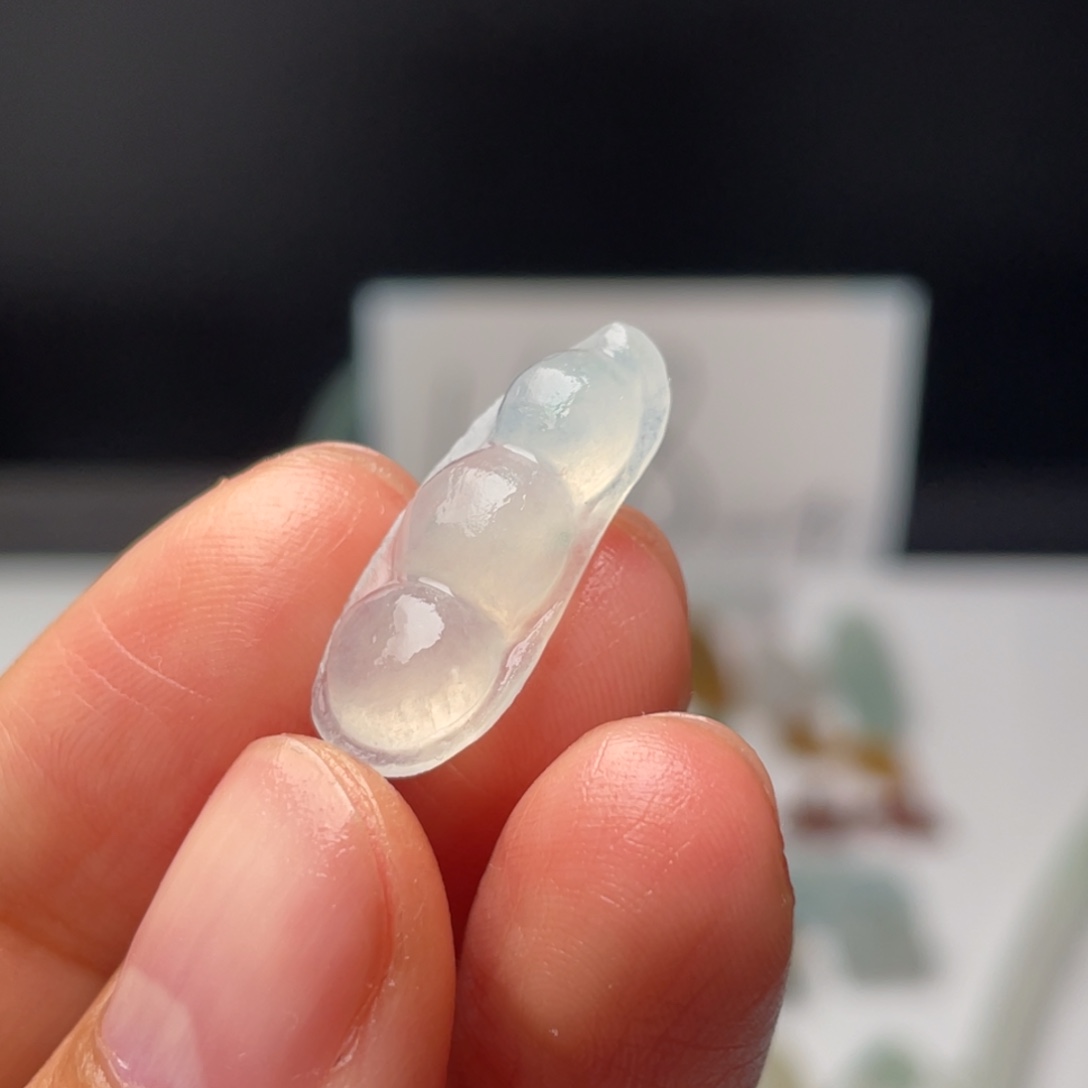 定制翡翠未镶嵌天然翡翠