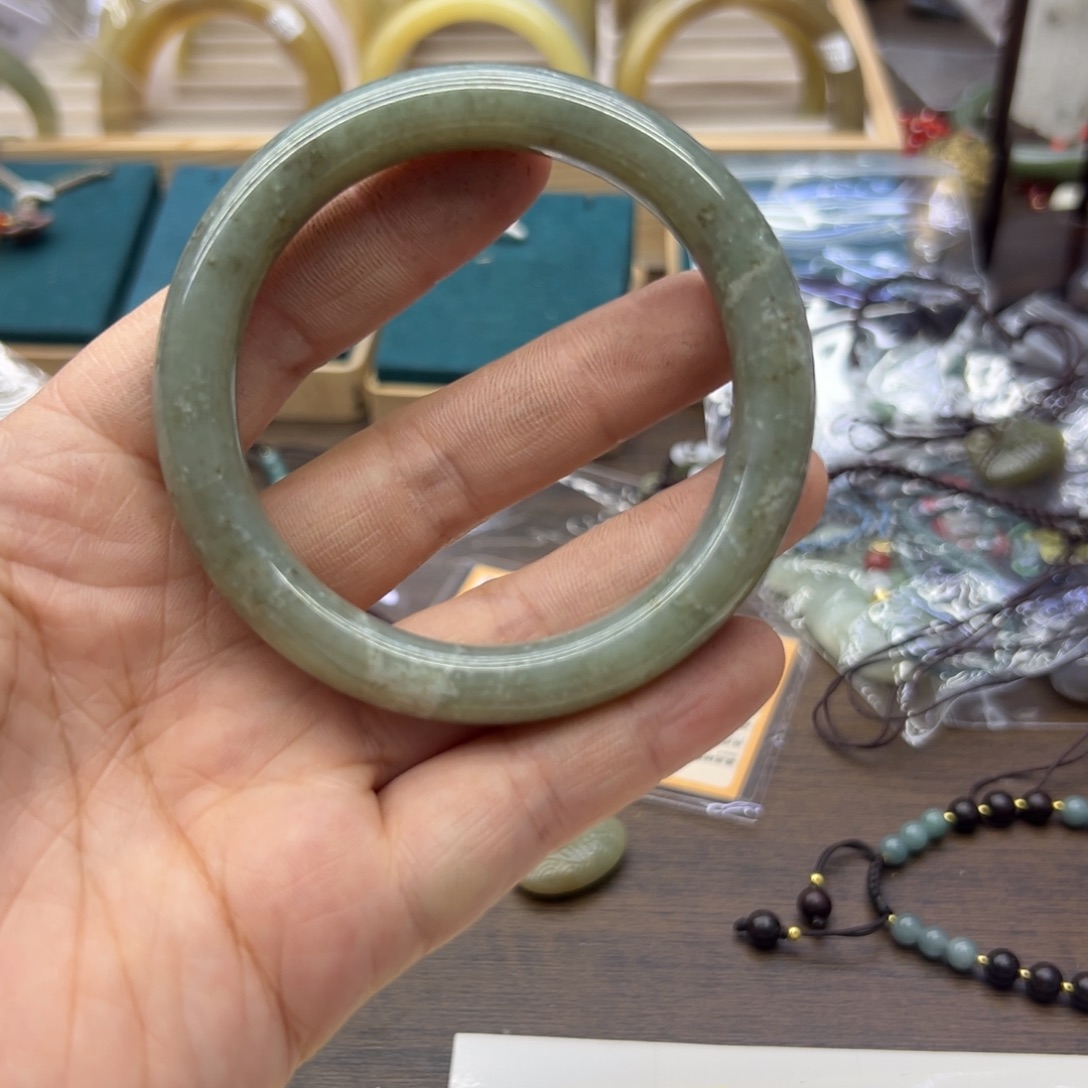 和田玉未镶嵌手镯58.4圈围965