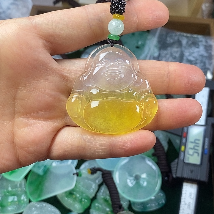 真***碎翡翠未镶嵌颈饰佛公