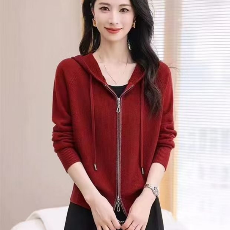 秋季新款百搭洋气显瘦带帽纯色毛衣