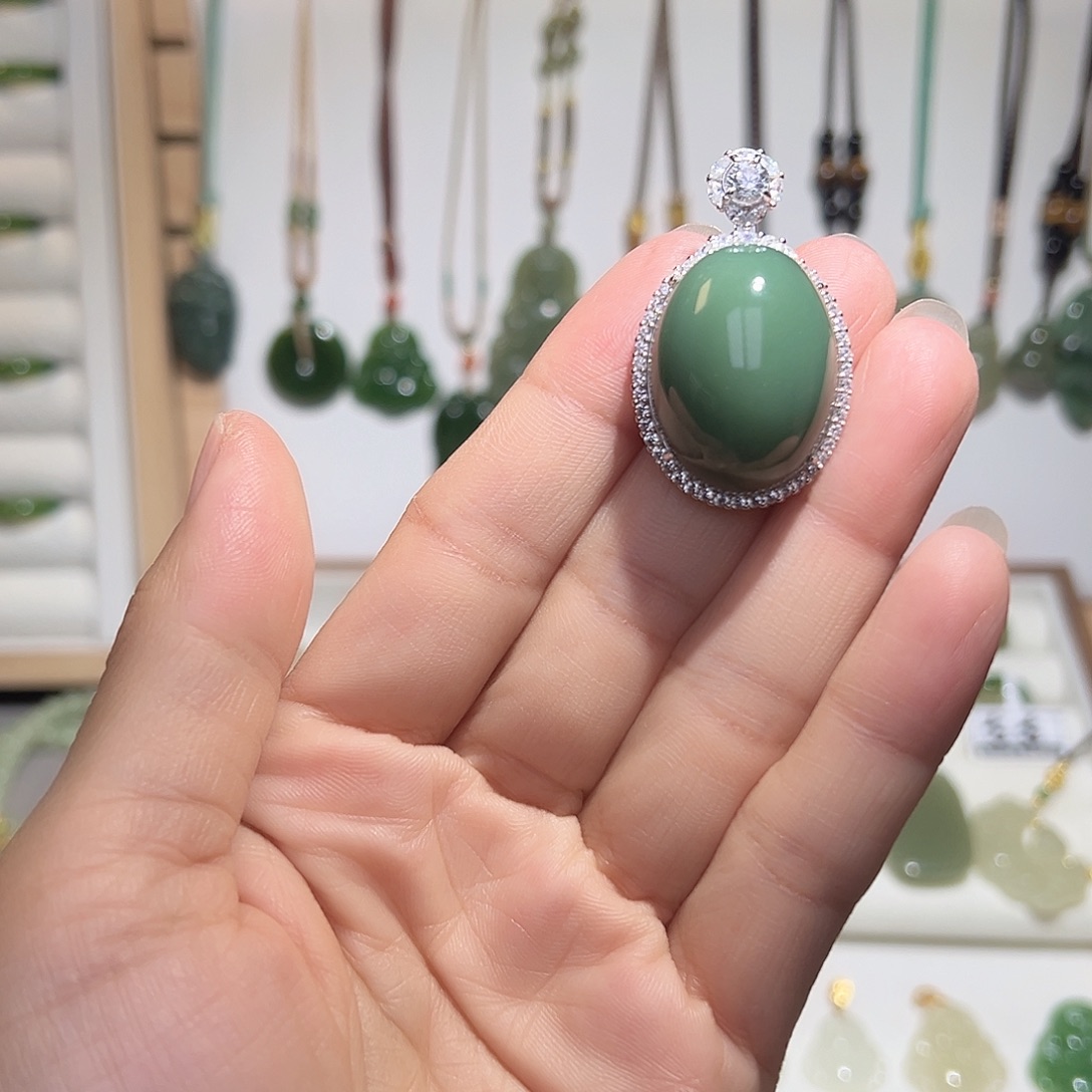 和田玉银S925镶嵌颈饰