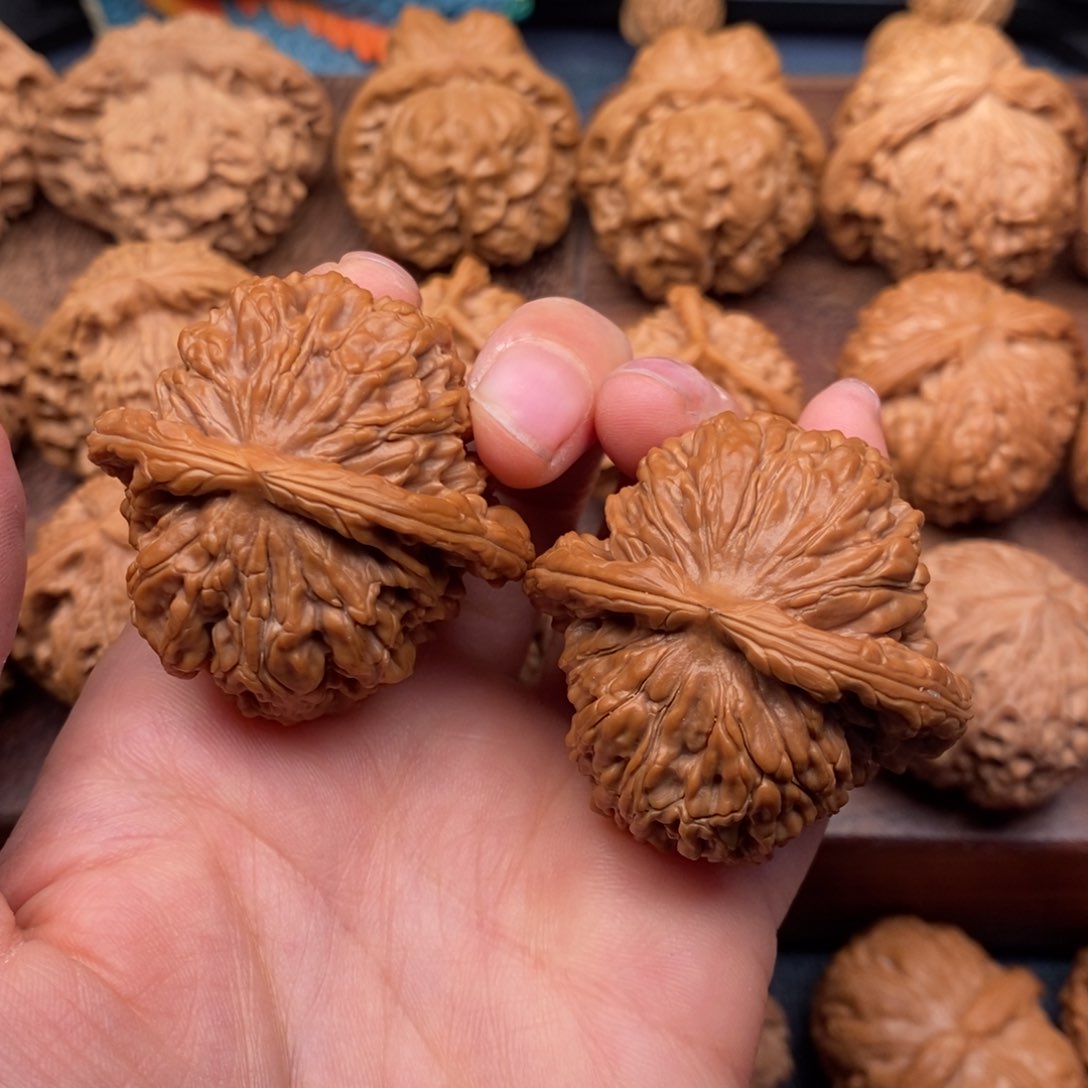 文玩核桃把件42精品平谷楼