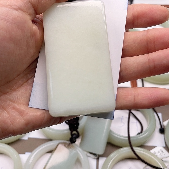 未镶嵌手镯和田玉蒓*麽